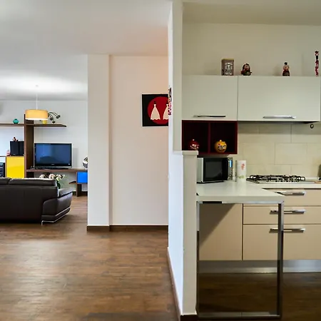 Apartment Casa Rosita - Large Family Flat, 3 Bedrooms, Covered Veranda, Carbonia