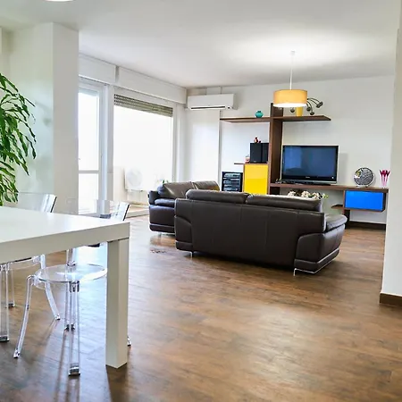 Casa Rosita - Large Family Flat, 3 Bedrooms, Covered Veranda, Apartment *