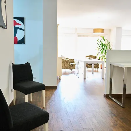 Casa Rosita - Large Family Flat, 3 Bedrooms, Covered Veranda, *