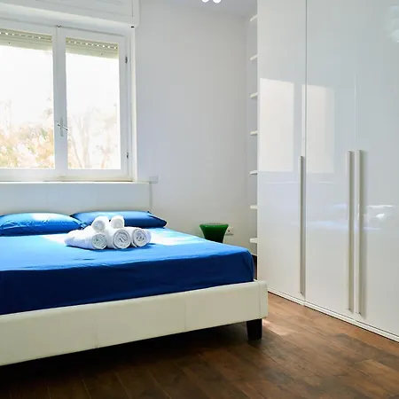 Casa Rosita - Large Family Flat, 3 Bedrooms, Covered Veranda, Carbonia
