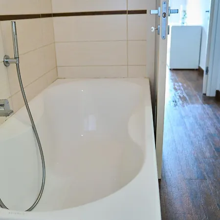 Casa Rosita - Large Family Flat, 3 Bedrooms, Covered Veranda, * Carbonia