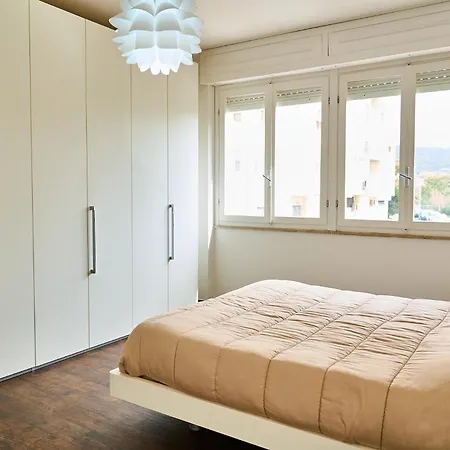 Casa Rosita - Large Family Flat, 3 Bedrooms, Covered Veranda, * Carbonia